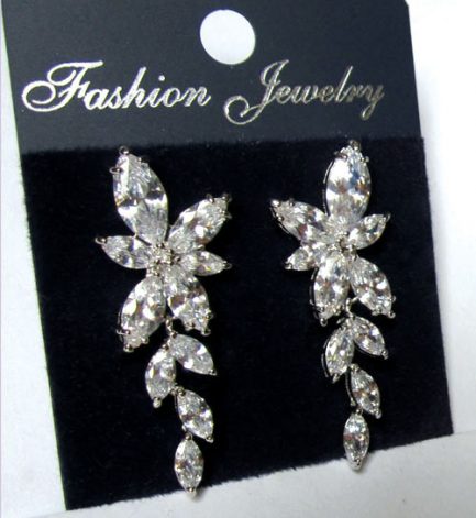 Серьги c фианитами E-158 цена