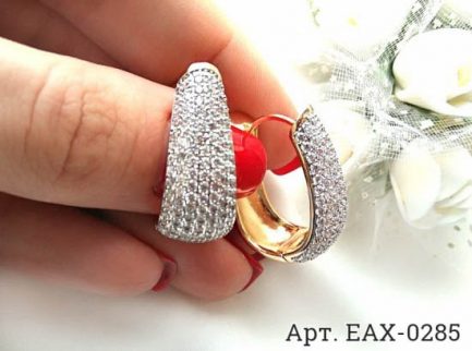 Фианитовые серьги EAX-0285 вид сбоку