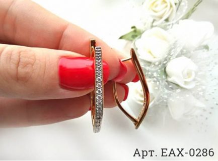 Серьги с фианитами EAX-0286 вид сбоку