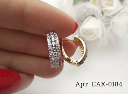Серьги с фианитами EAX-0184 вид сбоку