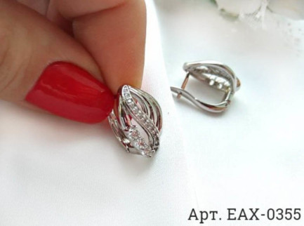 Серьги родированные с фианитами EAX-0355 на белом фоне