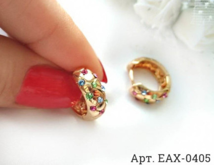 Серьги с цветными фианитами EAX-0405 вид сбоку