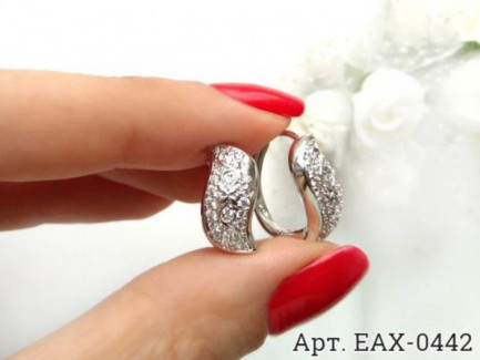 Серьги EAX-0442 на белом фоне