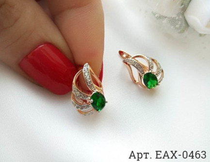 Серьги с фианитами EAX-0463 на белом фоне