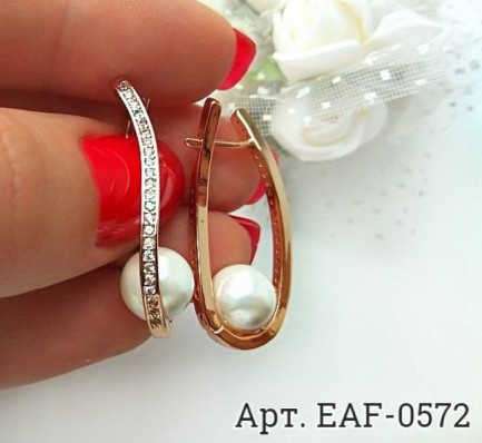 Серьги с жемчугом и фианитами EAF-0572 цена
