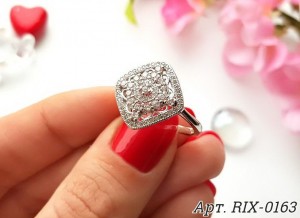 Кольцо родированное с фианитами RIX-0163 гипоаллергенная бижутерия