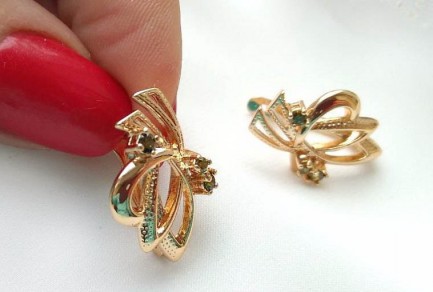 Серьги c фианитами EAF-0253 вид сбоку