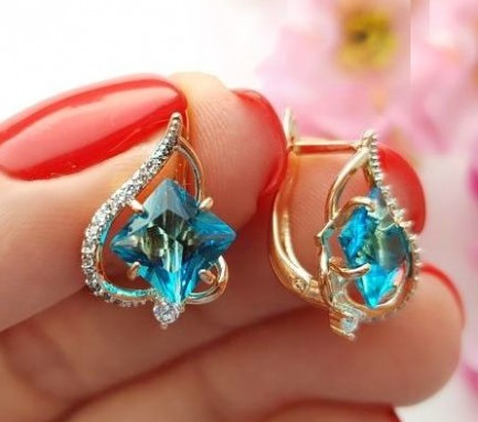 Серьги с голубыми фианитами EAХ-0852 цена