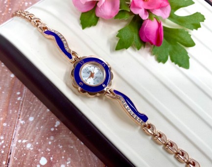 Часы кварцевые позолоченные с синим браслетом