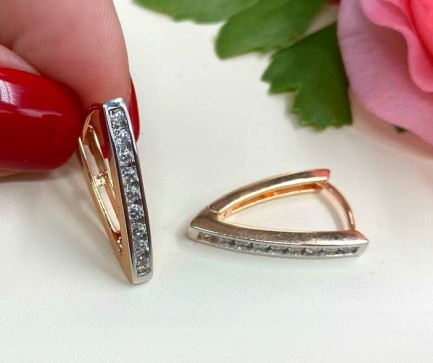Серьги с фианитовыми вставками EAX-0587 цена