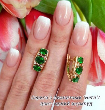 Серьги позолоченные с фианитами E-230-green цена
