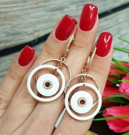 Серьги из белой керамики с фианитами EK-015-white цена