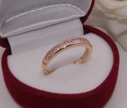 Фианитовое кольцо RIF-0153 недорого
