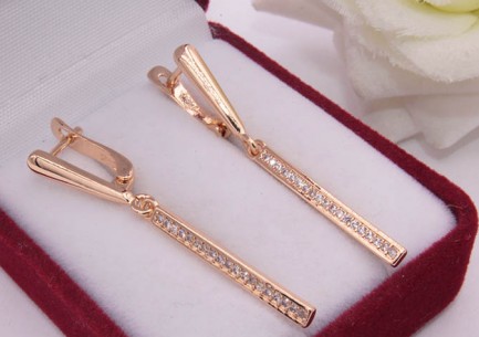 Серьги с фианитами E-561 цена