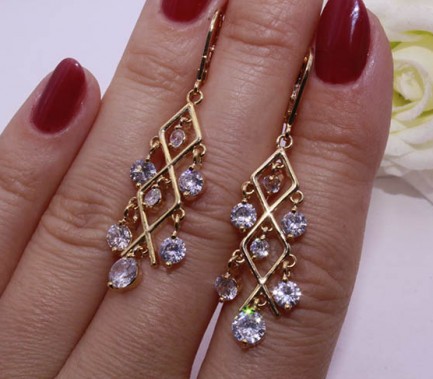 Серьги длинные фианитовые E-637 цена