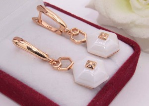 Серьги позолоченные керамические E-676-g-white цена