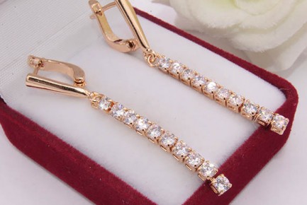 Серьги длинные фианитовые E-848 цена