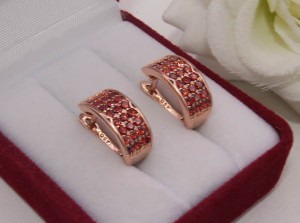 Серьги позолоченные с цветными фианитами E-1002 цена