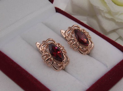 Серьги ажурные позолоченные с фианитами E-1006 цена
