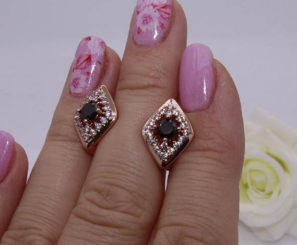 Серьги фианитовые с позолотой E-1012 стоимость