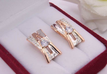 Серьги с фианитами E-1056 цена