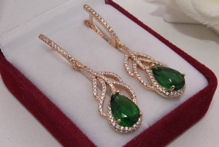 Серьги длинные с цветными фианитами E-957 цена