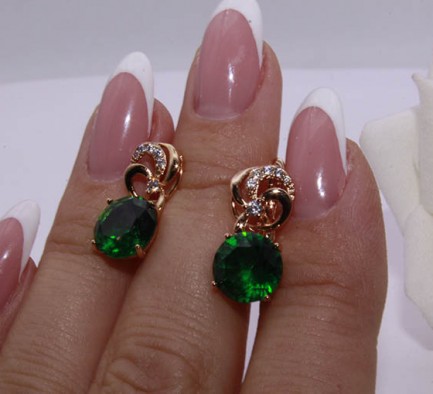 Серьги с цветными фианитами E-962 цена