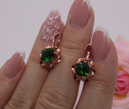 Серьги позолоченные с фианитами E-964 цена