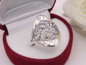 Кольцо ажурное с серебряным покрытием R-0097 бижутерия