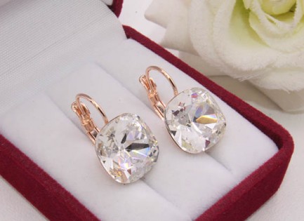 Cерьги позолоченные с кристаллами Swarovski E-1121 цена