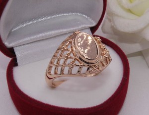 Кольцо ажурное позолоченное R-0030 бижутерия