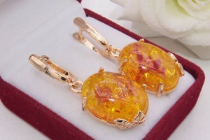 Серьги позолоченные с искусственным янтарем E-1212 цена