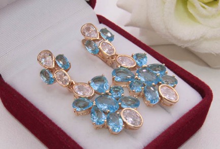 Серьги с цветными фианитами E-1232 цена