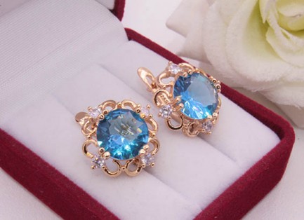 Серьги с цветными вставкам и позолотой E-1238 цена