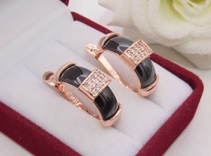 Серьги позолоченные с керамикой и фианитами E-1271 цена