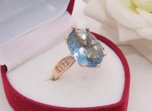 Кольцо с фианитами R-0275 недорого