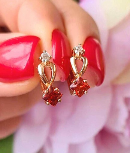 Серьги позолоченные с фианитами E-1365 цена