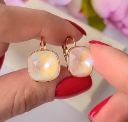 Серьги позолоченные с кристаллами Сваровски EAX-1003 цена