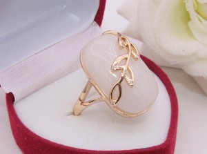 Кольцо с фианитами R-0390 купить
