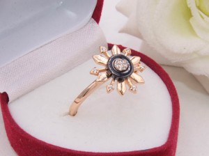 Кольцо с керамикой и фианитами R-0404 стоимость
