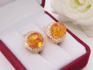 Серьги с фианитами и имитацией янтаря E-2291