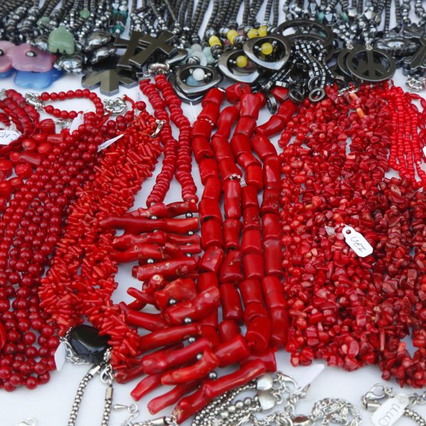 Ювелирные украшения с кораллом: особенности, разновидности