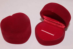 Подарочная коробочка для кольца box-red-4