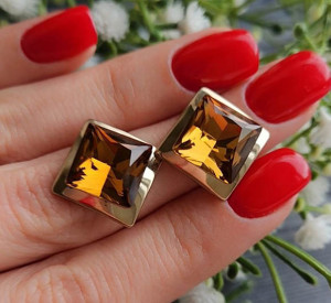 Серьги стильные с цветными фианитами E-5715
