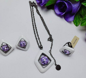 Набор стильной бижутерии с фианитами и белой эмалью ERP-0067-fiol