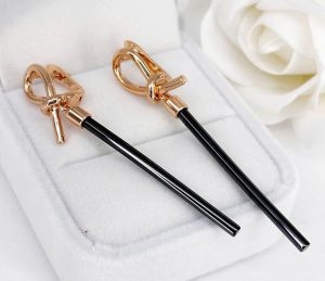 Серьги стильные с керамикой E-4889-g-black
