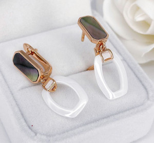 Серьги с белой керамикой и гелиотисом E-4890-g-white-gel
