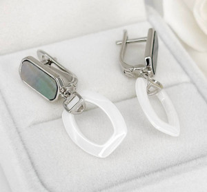 Серьги стильные с керамикой и гелиотисом E-4890-s-white-gel