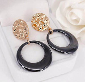 Серьги стильные с керамикой и позолотой E-6481-g-black