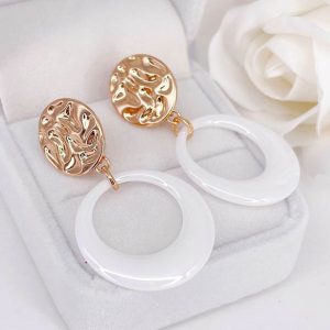 Серьги стильные позолоченные с керамикой E-6481-g-white